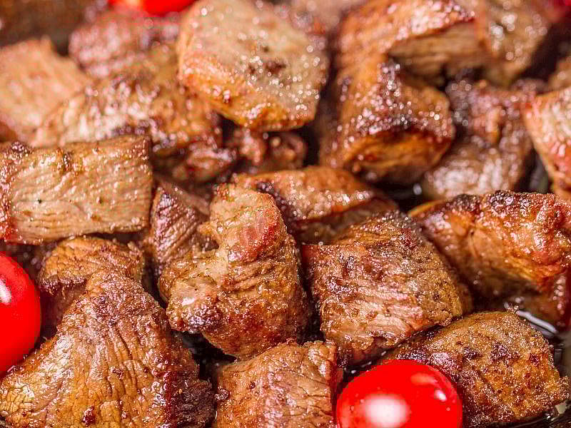 Eti Kavururken Yağ Konur Mu?