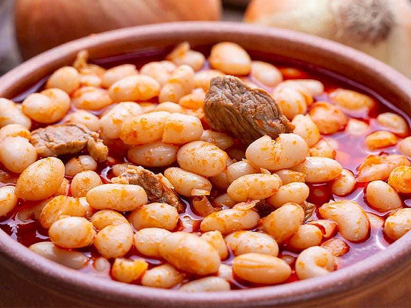 Etli Kuru Fasulyeye Hangi Baharatlar Yakışır?