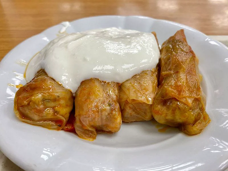 Etli Lahana Sarmasının İçine Ne Konur?