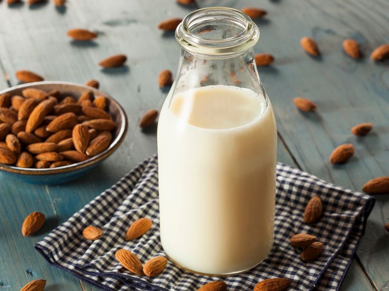 Evde Badem Sütü Nasıl Yapılır?