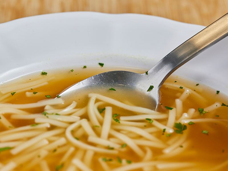 Evde Hızlıca Şehriye Çorbası Yapmak İçin 5 Tüyo