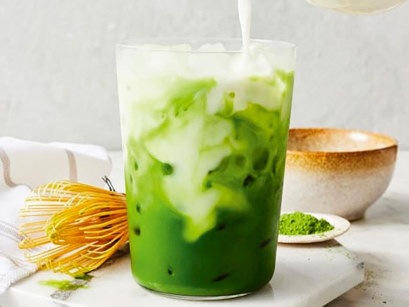 Evde Kolay Matcha Iced Latte Yapımı