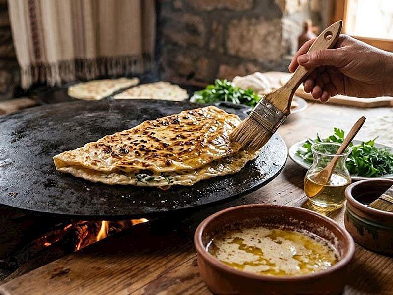 Gözleme Yaparken İçine Ne Sürülür?