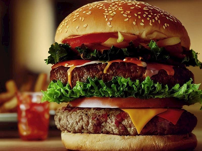 Hamburger Köftesi Pişirirken Bu Hatayı Sakın Yapmayın