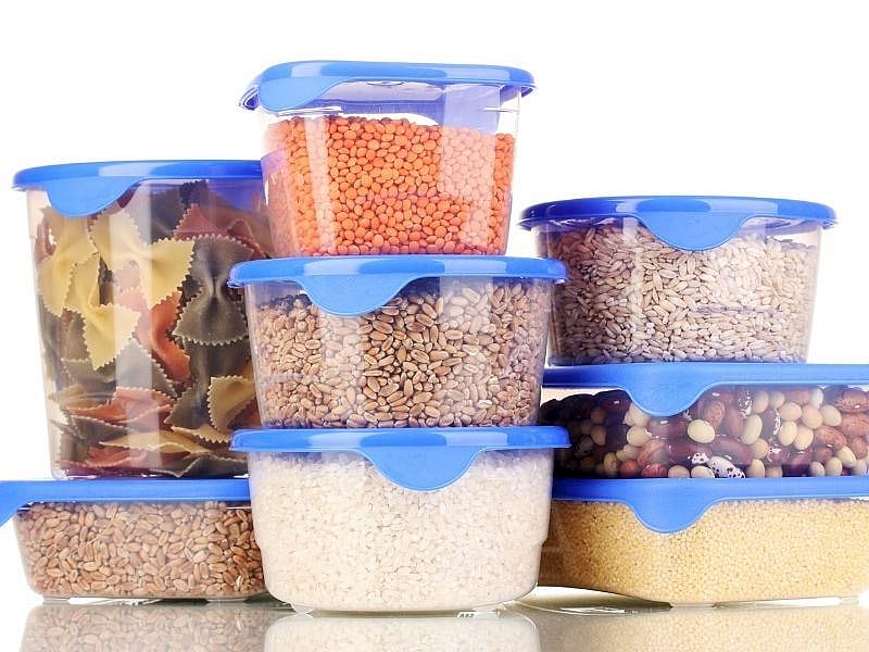 Hangi Yiyecekler Plastik Kapta Asla Saklanmamalı?