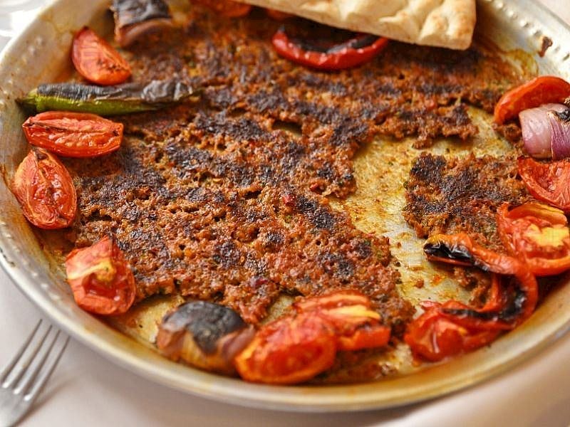 Hatay Usulü Tepsi Kebabı Nasıl Yapılır? 