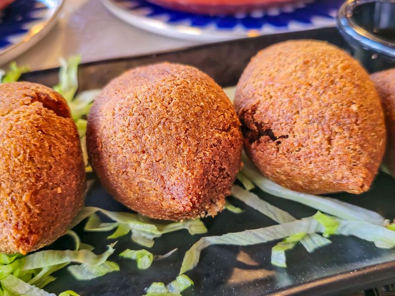 İçli Köfte Hamurunun Tutması İçin Ne Yapmalı?