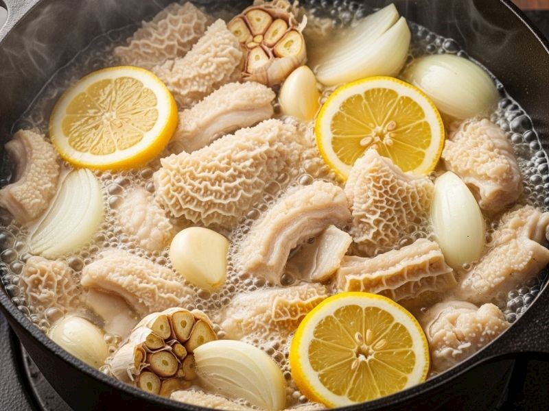 İşkembe Haşlarken Suyuna Ne Konur?