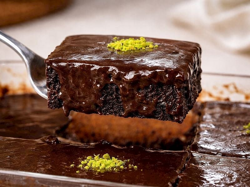 Islak Kekin Sosu Pişirilir Mi?