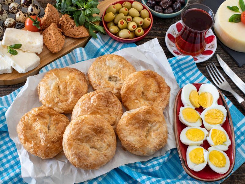 İzmir Kahvaltı Mekanları: İzmir'in En İyi 20 Kahvaltıcısı