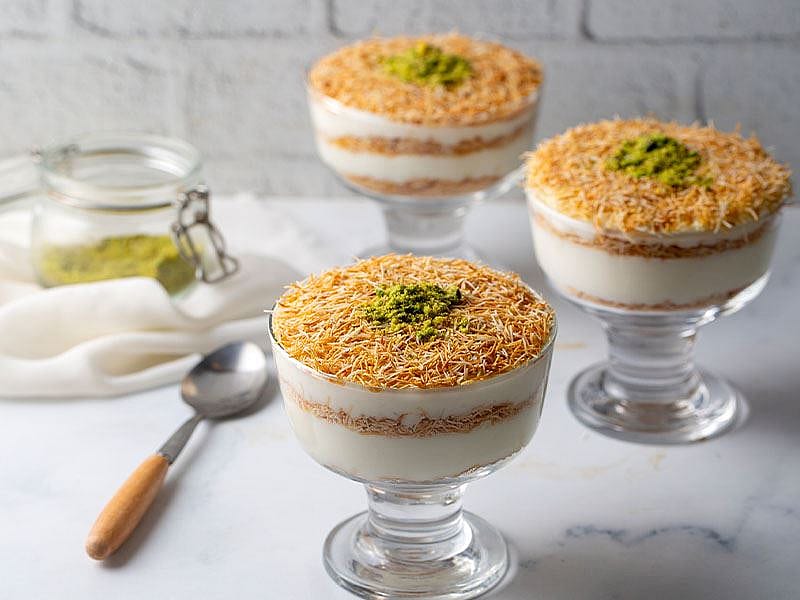 Kadayıflı Muhallebinin İçine Krema Konur Mu?