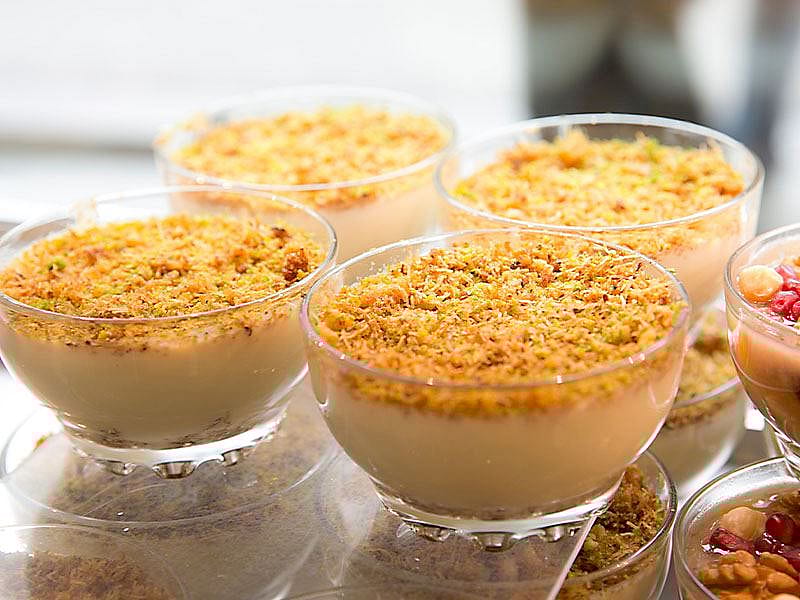 Kadayıflı Muhallebiye Krema Yerine Ne Konur?