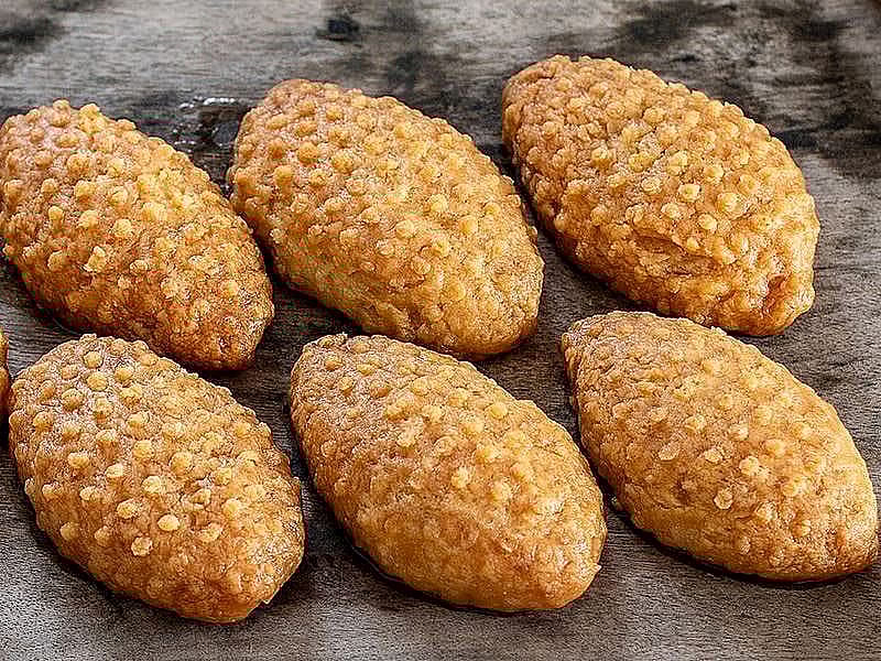 Kalburabastı Hamuruna Şeker Girer Mi?