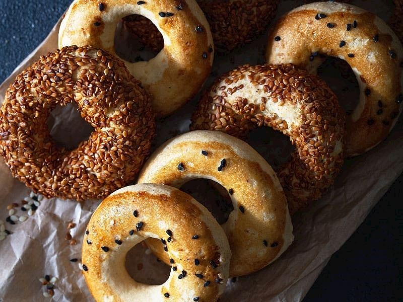 Kandil Simidine Yumurta Konur Mu?