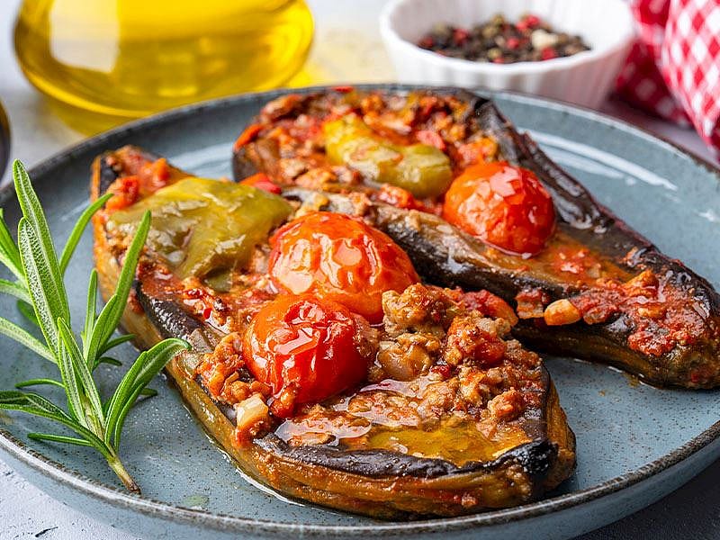 Karnıyarık İç Harcına Ne Koyulur?
