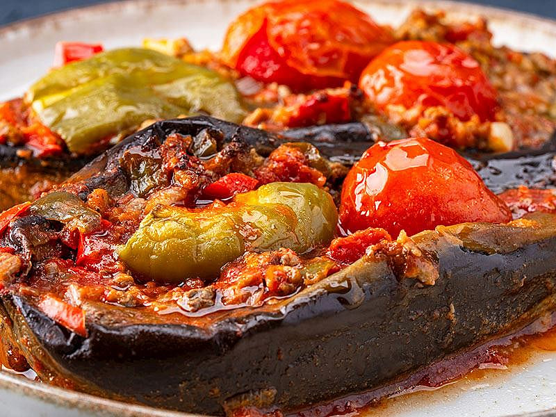 Karnıyarık Sosu Nasıl Olur?
