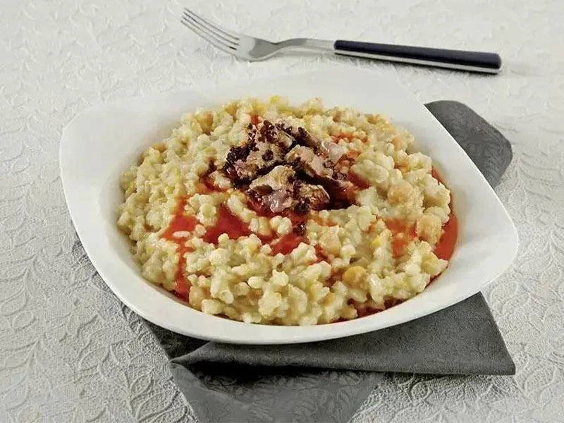 Keşkeğe Soğan Konur Mu?