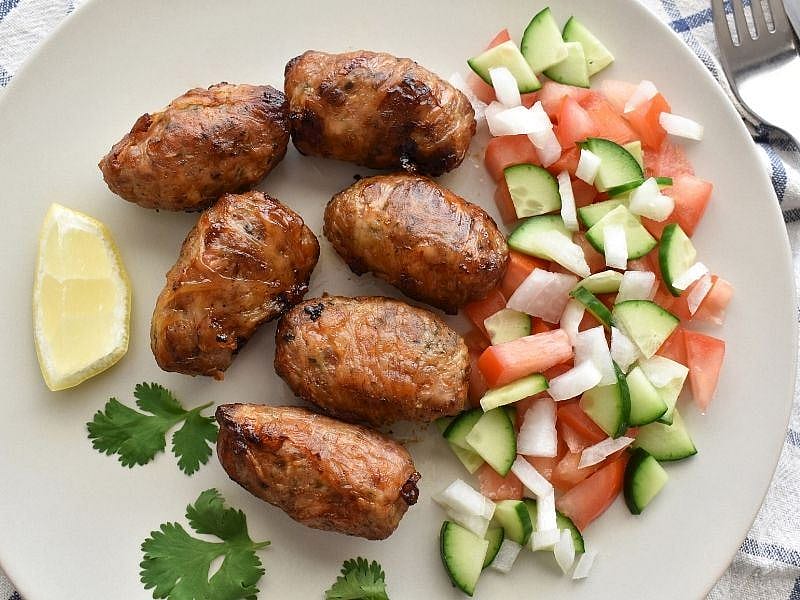 Kıbrıs'ın Efsane Lezzeti: Şeftali Kebabı Yapmanın Püf Noktaları