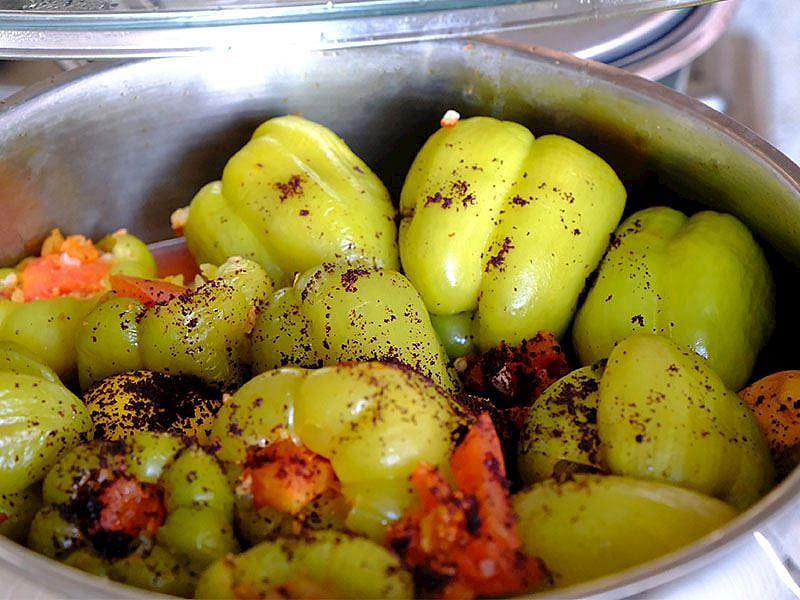 Kıymalı Biber Dolmasının Harcı Kavrulur Mu?