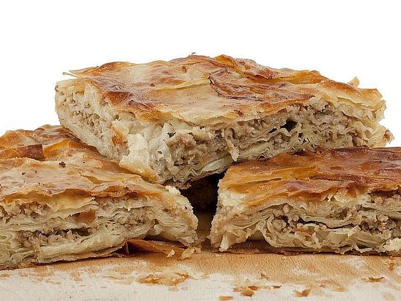 Kıymalı Böreğin Yanına Hangi Çorba Gider?