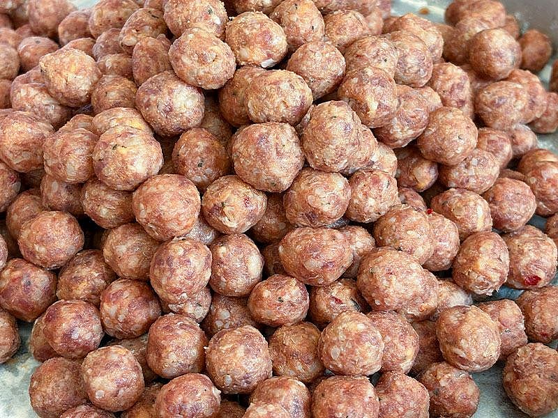 Köftelik Kıymanın İçine Ne Konulur?