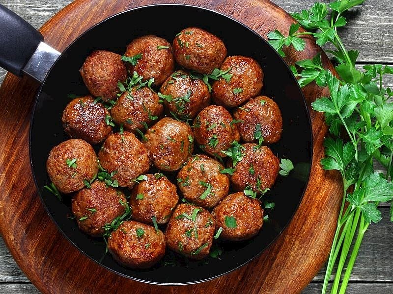 Köftenin Yassı Veya Yuvarlak Şekli Lezzetini Değiştirir mi?