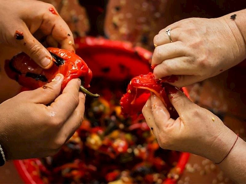 Közlenmiş Biberin Kabuğunu Saniyesinde Soyma Yöntemi
