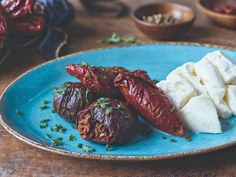 Kuru Dolmanın Suyuna Ne Konur?