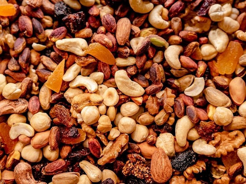  Kuruyemişlerin Taze Kalması İçin Buzdolabında Saklanması Gerekir Mi?