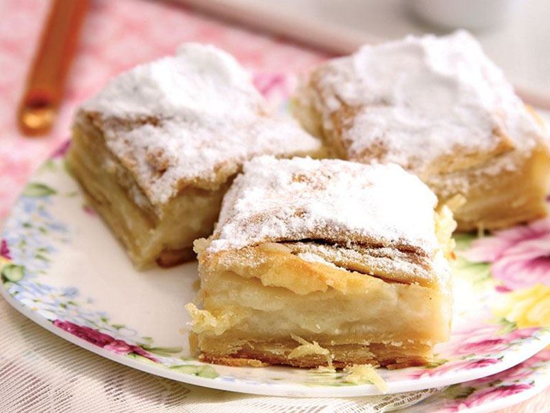 Laz Böreği İçinde Ne Var?