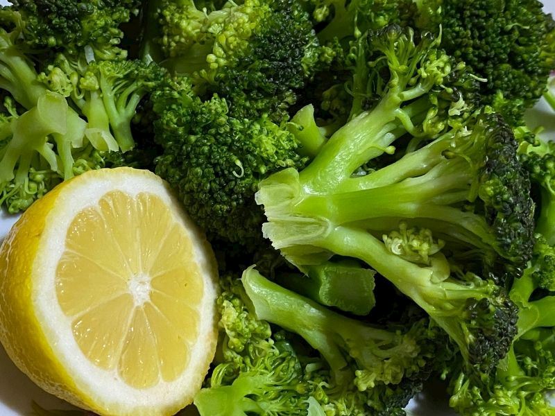 Limonlu Brokoli Nasıl Yapılır?