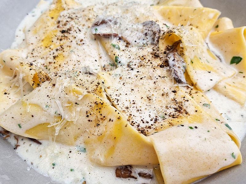 Makarnaya Krema Ne Zaman Katılır?