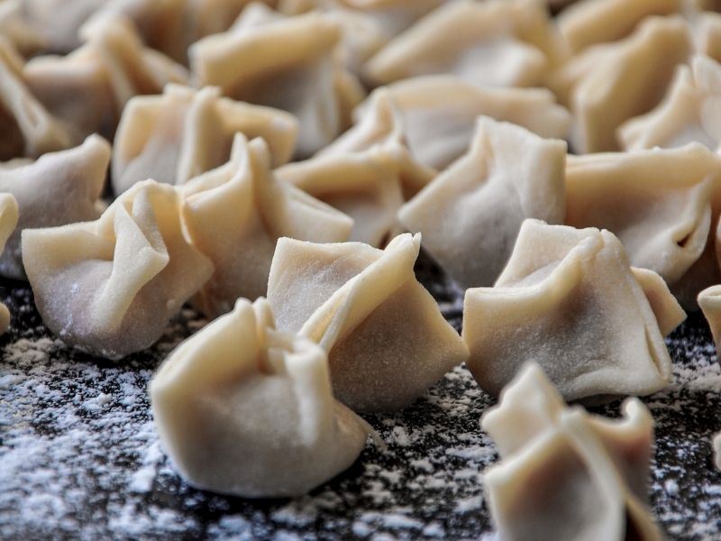 Mantı Hamuruna Ne Koymalı?