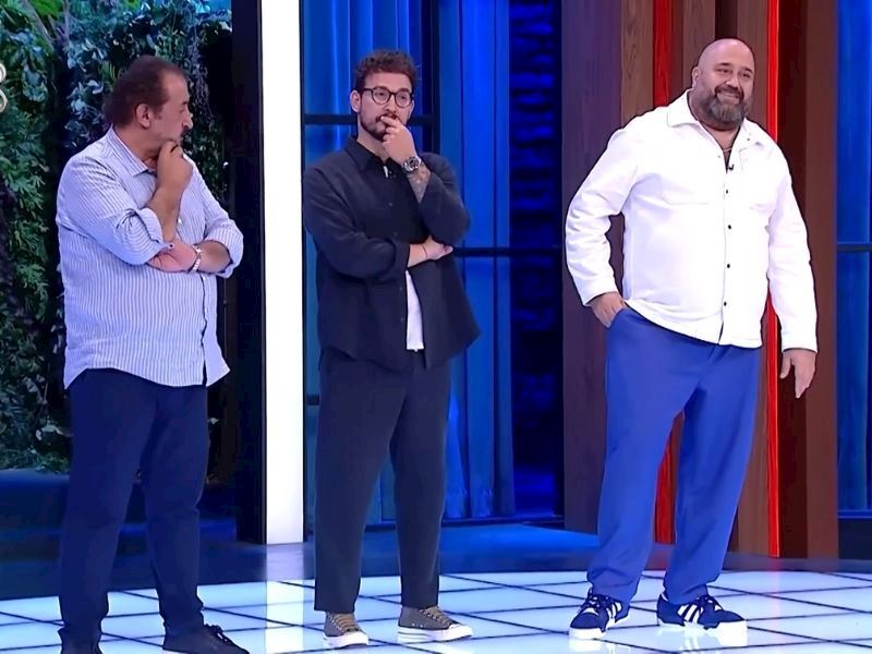 Masterchef’e Gizlice Telefon Sokan Yarışmacı Kim?