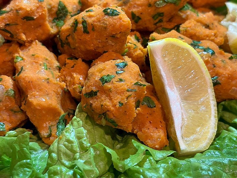 Mercimek Köftesine İrmik Konur Mu?