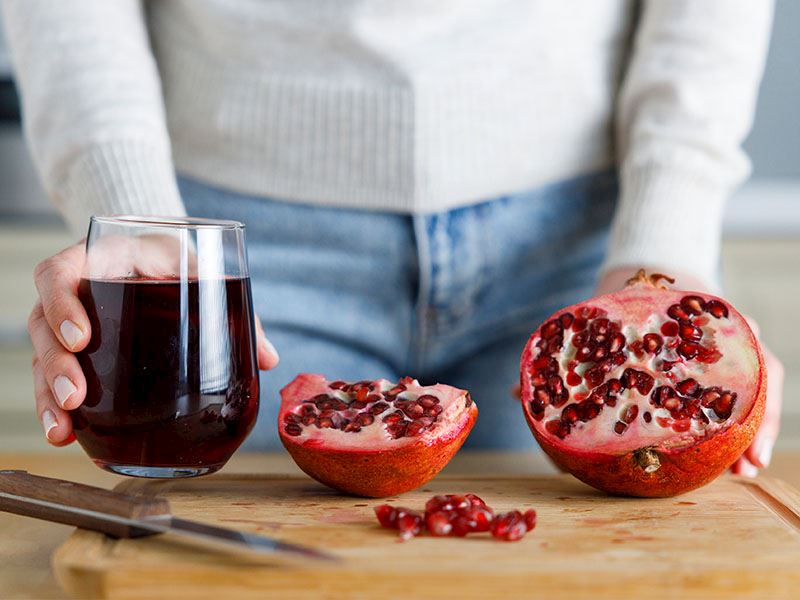 Nar Suyu Evde Nasıl Sıkılır?