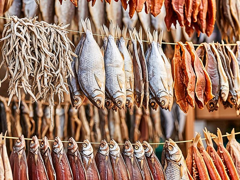 “Oysa hâlâ tuzlayan, mumlayan, saklayanlar var…”