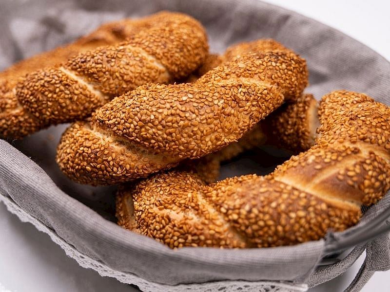 Pastane Simidinde Ne Var?