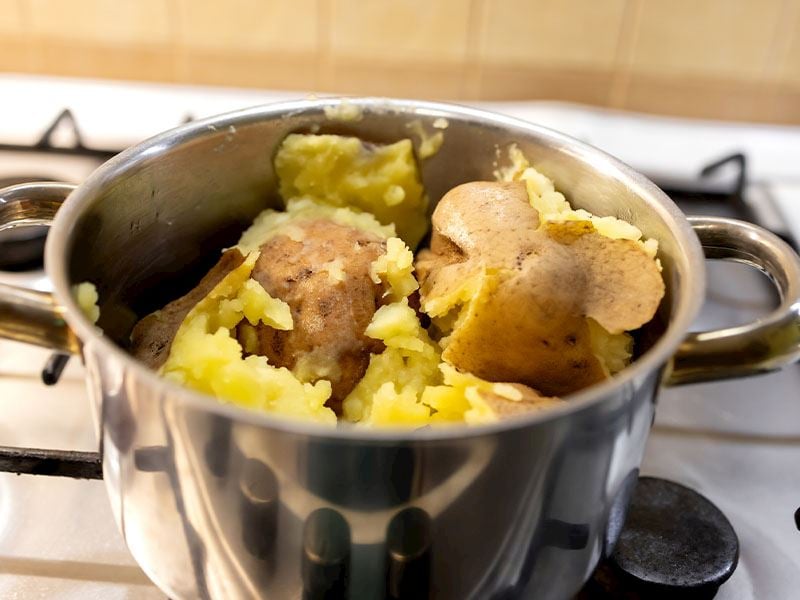 Patates Haşlanırken Dağılmaması İçin Ne Yapmalı?