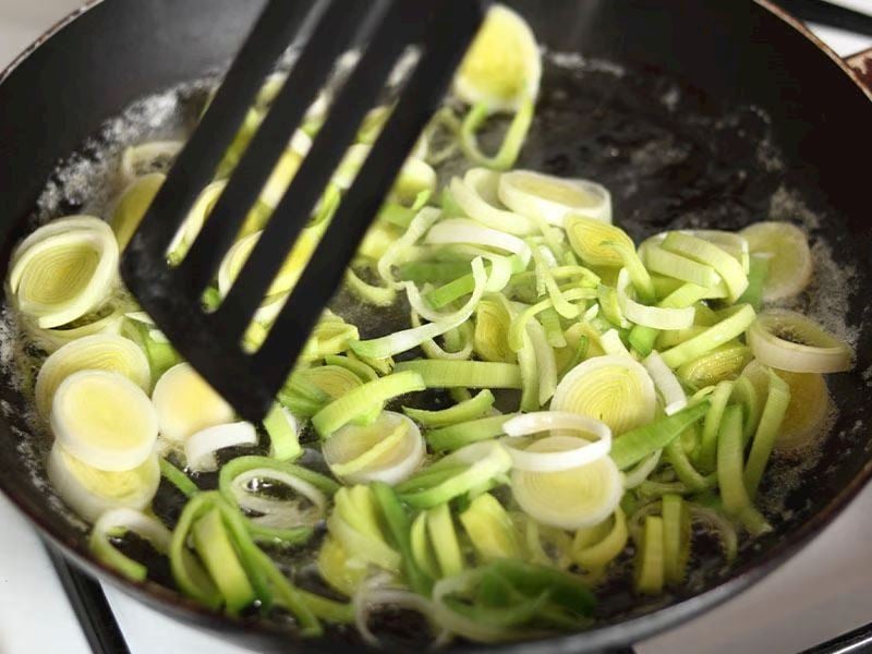 Pırasa Kavurmasının Yanına Ne Gider?