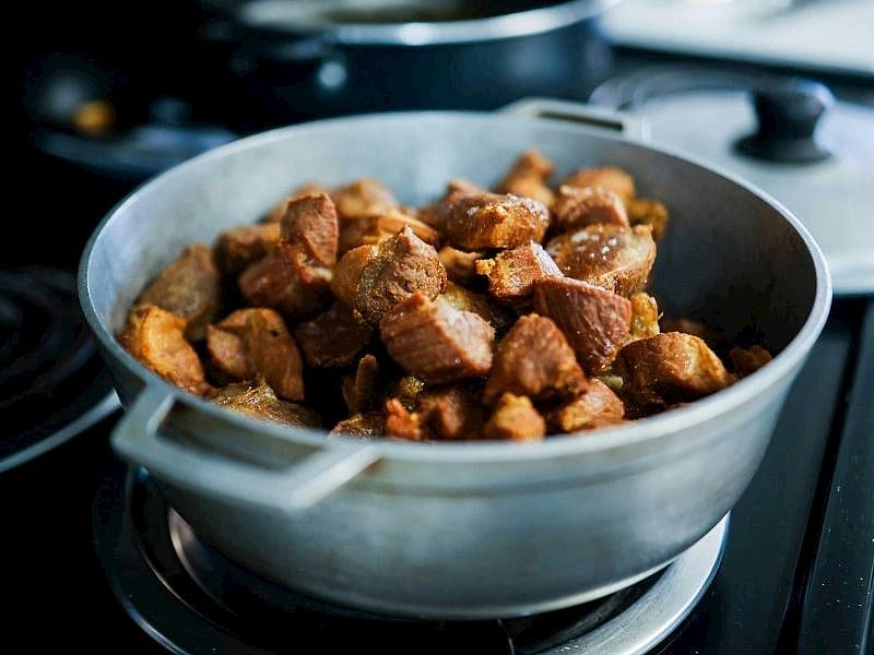 Pişen Et Tekrar Pişirilir Mi?