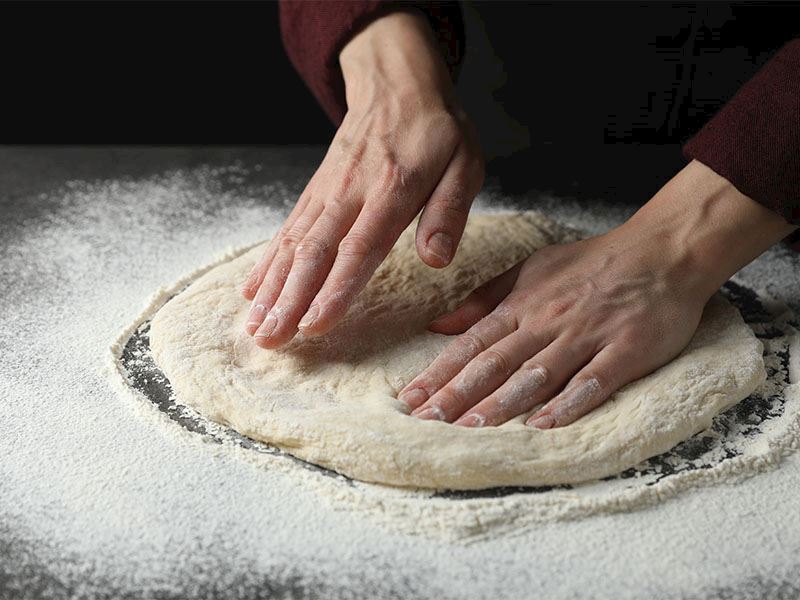 Pizza Hamuru Ön Pişirme Yapılır Mı?