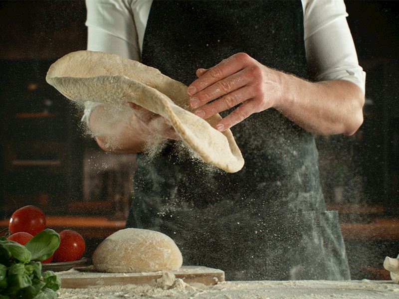 Pizza Hamuru Su İle Mi Süt İle Mi Yapılır?