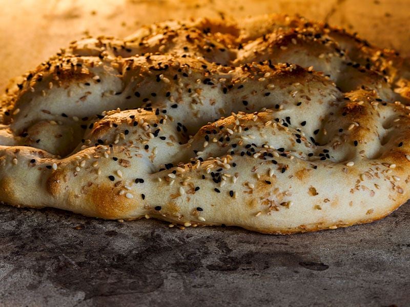 Ramazan Pidesinin Yanına Ne Gider?