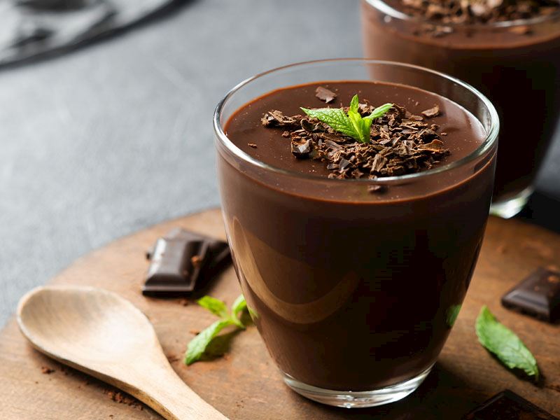 Sadece Sütlü Çikolatayla Yapılan Enfes 10 Tatlı 