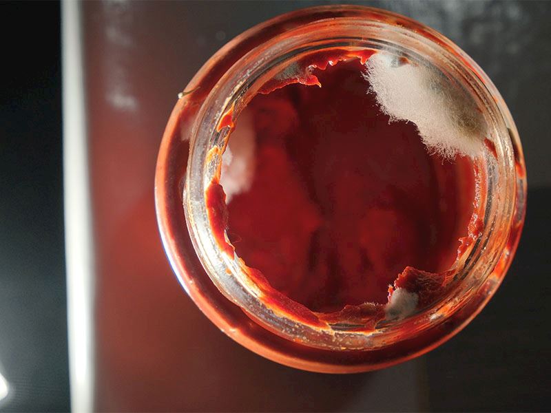 Salçayı Küflenmeden Saklamanın 5 Pratik Yolu