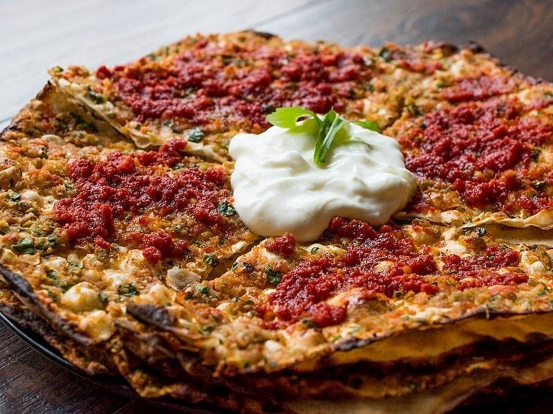 Şebit Hamuruna Ne Konur?