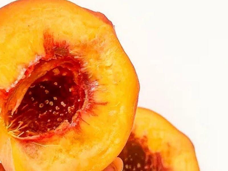 Şeftali İçindeki Beyaz Pamuksu Dokunun Sebebi Buymuş 