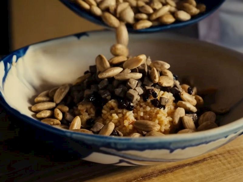 Sezen Pilavı: Bir Lezzetten Fazlası, Bir Hikâyenin Tadı