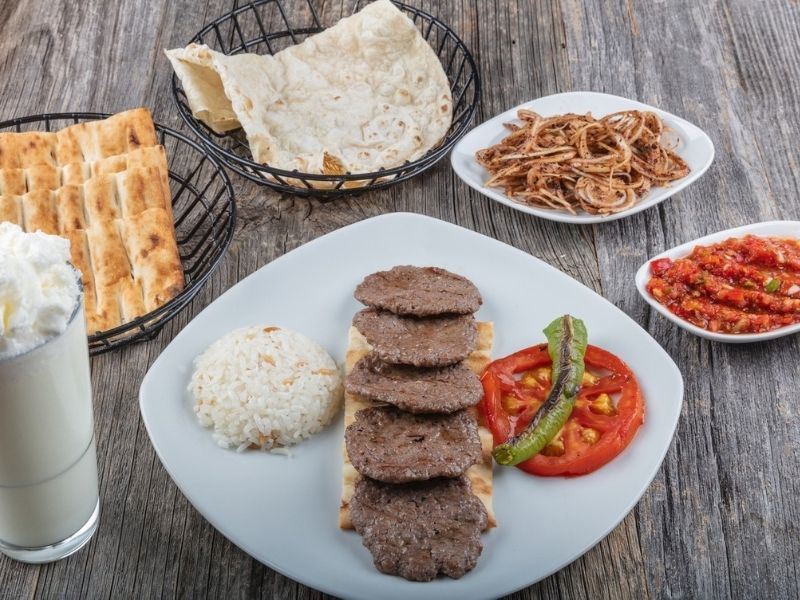 Sivas Köftesinin Özelliği Nedir?